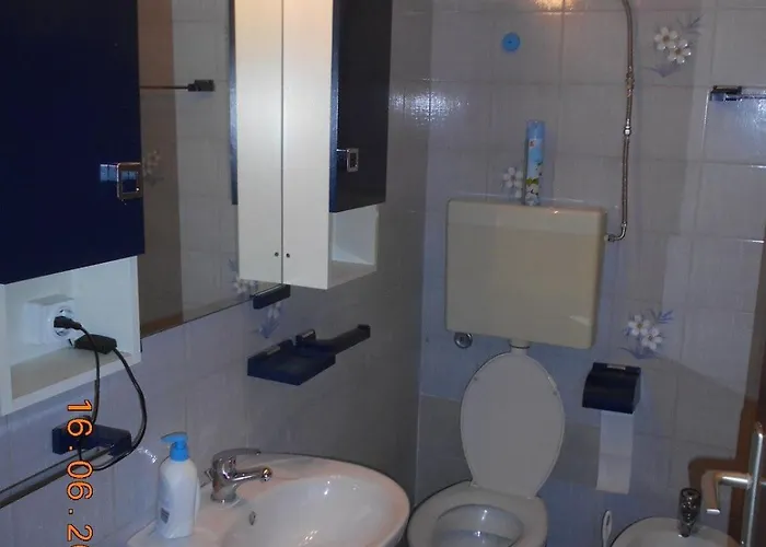 Sunset Lina プーラ