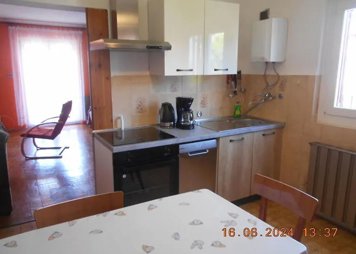 Sunset Lina アパート *