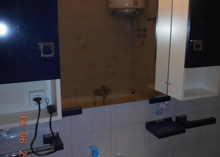 Sunset Lina アパート プーラ