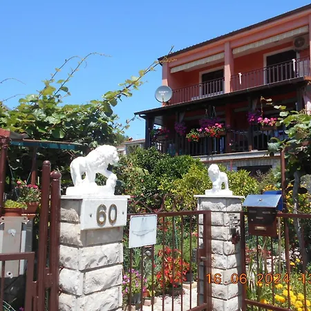 Lägenhet Sunset Lina